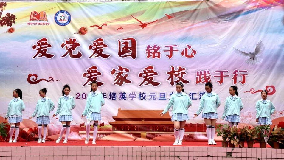 主持人白燕升:因戏曲而生,婚后不久妻子瘫痪,如今有儿女很幸福